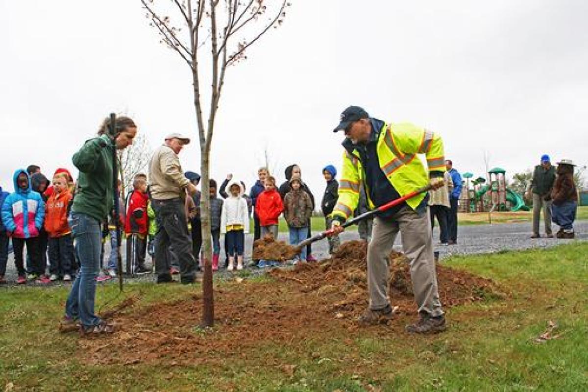 2016 Arbor Day in Ferguson Township